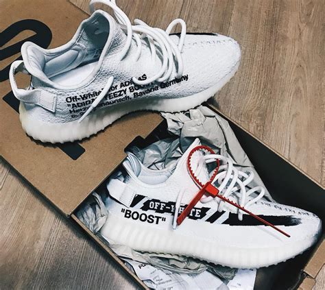 yeezy boost 350 v2 off white fake